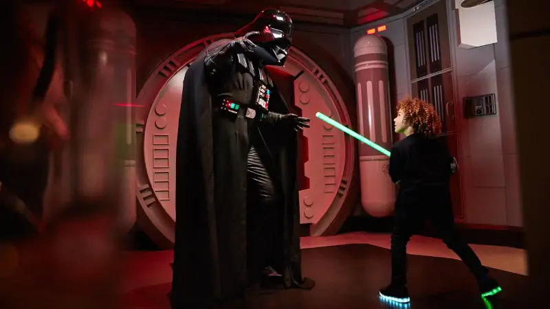 star-port1 Star Port Disneyland Paris Darth Vader